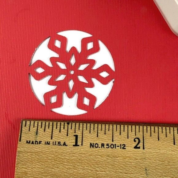 Martha Stewart Magnetic Punch Skylands Snowflake All Over The Page Winter - Picture 2 of 8